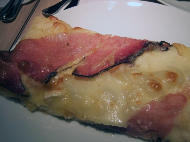 parma ham pizza at princi