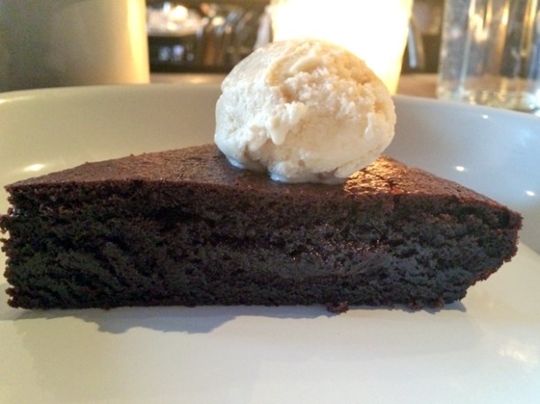 chocolate cake at 160