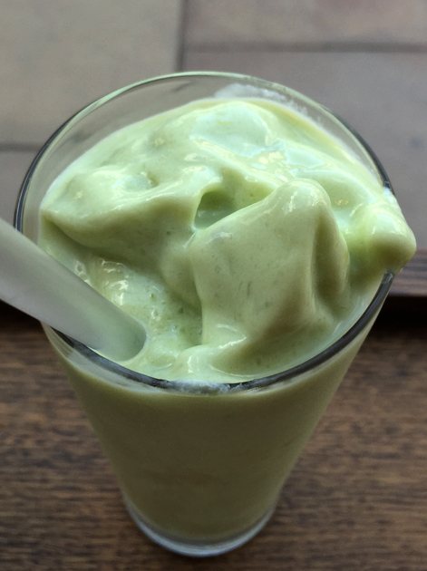 avocado smoothie at caphe pho