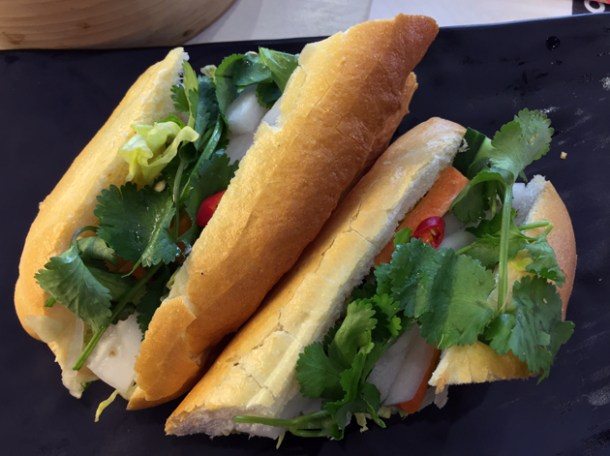 banh mi at oi hanoi