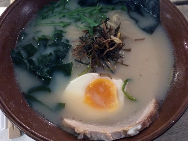 tonkotsu ramen at tatami ramen