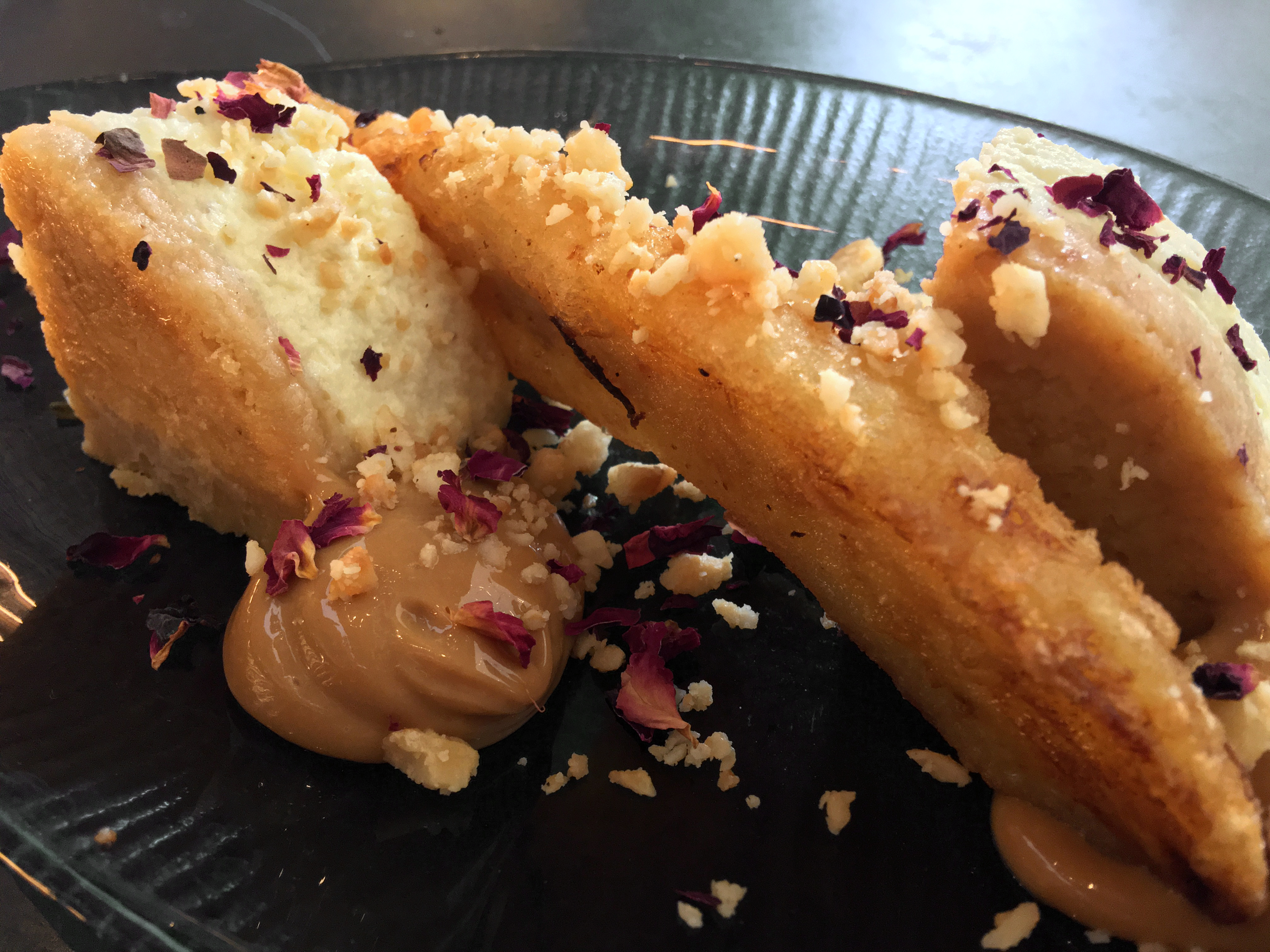 illustrative photo of the cheesecake and banana fritter at Bala Baya